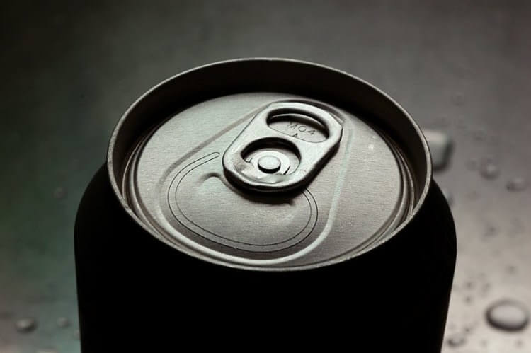 Pull tab on a soda can