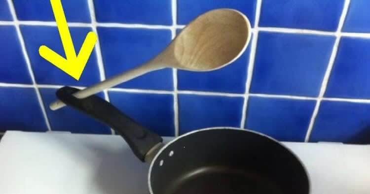 Hole in a pot handle